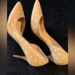 SOLD NWOT Jessica Simpson summer pumps